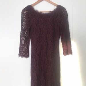 Babaton Stretch lace burgundy dress